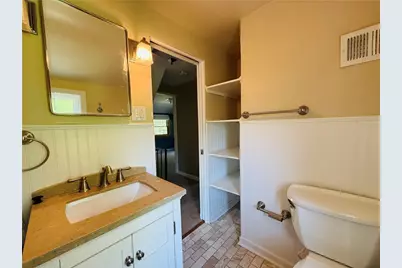 143 Seneca Dr, Pittsburgh, PA 15228 - Photo 36