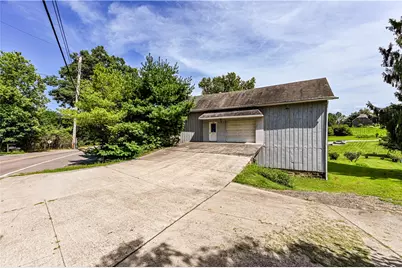 238 White School Rd, Unity Township, PA 15601 - Photo 4