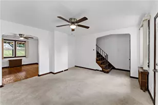 2921 Daniels St, Pittsburgh, PA 15210 - Photo 2