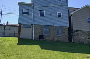 186 Main St, Hempfield Township, PA 15611 - Photo 4