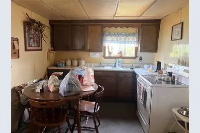 260 6th St, California, PA 15419 - Photo 8