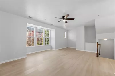 1502 Pointe View Dr, Adams Township, PA 16046 - Photo 16