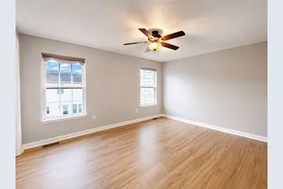 1502 Pointe View Dr, Adams Township, PA 16046 - Photo 18