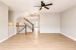 1502 Pointe View Dr, Adams Township, PA 16046 - Photo 12