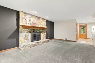 238 Oak Entrance Dr, Jefferson Hills, PA 15025 - Photo 12