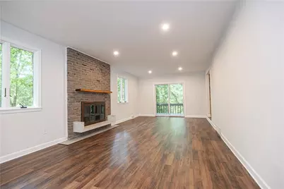 9843 Woodland Rd North, Pittsburgh, PA 15237 - Photo 6