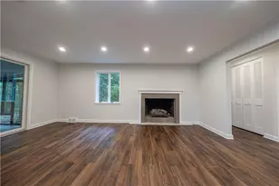 9843 Woodland Rd N, Pittsburgh, PA 15237 - Photo 16
