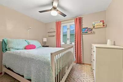 1011 Maryland Ave, Jeannette, PA 15644 - Photo 18