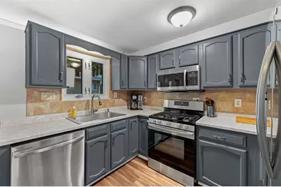 1011 Maryland Ave, Jeannette, PA 15644 - Photo 12