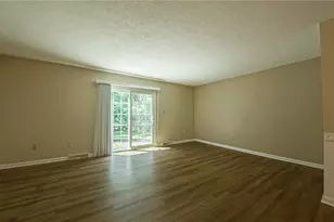179 London Towne Dr, Pittsburgh, PA 15226 - Photo 4
