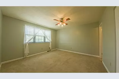 179 London Towne Dr, Pittsburgh, PA 15226 - Photo 12
