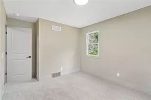 1130 Blue Sky Dr, Neshannock Township, PA 16105 - Photo 20