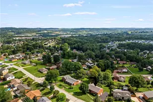 806 Longvue Dr, Chartiers, PA 15342 - Photo 6