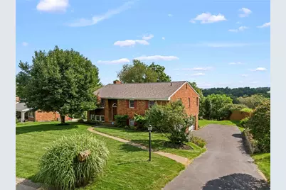 806 Longvue Drive, Chartiers, PA 15342 - Photo 4