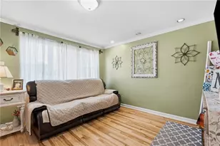 259 Meadowdell Dr, Pittsburgh, PA 15227 - Photo 4