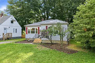 967 Bechtol Ave, Sharon, PA 16146 - Photo 4