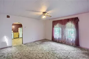 102 13th St, Ellwood City, PA 16117 - Photo 8