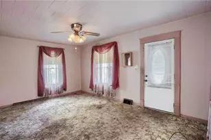 102 13th St, Ellwood City, PA 16117 - Photo 6