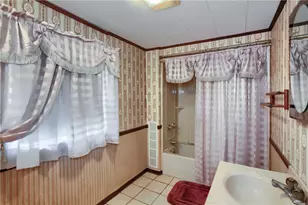 102 13th St, Ellwood City, PA 16117 - Photo 30