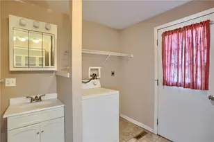 102 13th St, Ellwood City, PA 16117 - Photo 20