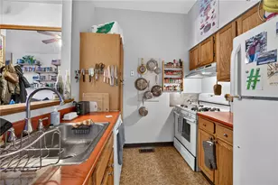 1327 Sheffield St, Pittsburgh, PA 15233 - Photo 10