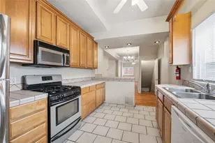 2336 Fox Wy, Pittsburgh, PA 15203 - Photo 12