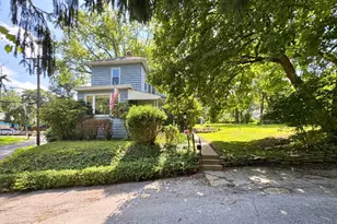 737 Osborne Ln, Moon/Crescent Twp, PA 15046 - Photo 2