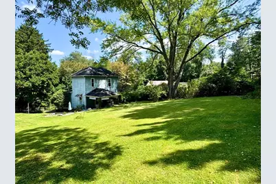 737 Osborne Ln, Moon/Crescent Twp, PA 15046 - Photo 4