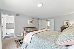 30 Waterfront Dr, Washington's Landing, PA 15222 - Photo 16