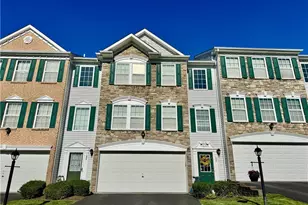 233 Grace Manor Dr, Robinson Twp, PA 15108 - Photo 2