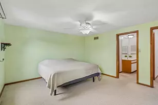 112 Longfellow Ct, Pittsburgh, PA 15218 - Photo 10
