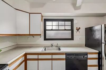 112 Longfellow Court, Pittsburgh, PA 15218 - Photo 8