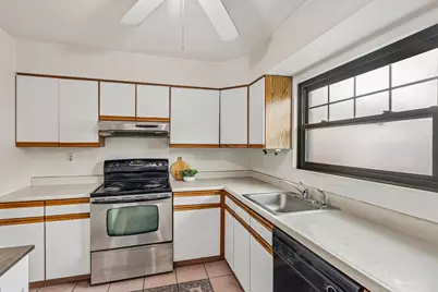 112 Longfellow Court, Pittsburgh, PA 15218 - Photo 6