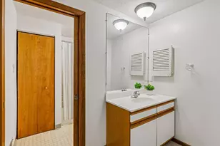 112 Longfellow Ct, Pittsburgh, PA 15218 - Photo 12