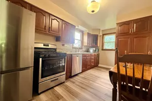 10 Evergreen St, Twp of But SW, PA 16045 - Photo 8