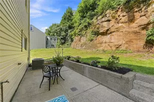 1042 Goehring St, Spring Hill, PA 15212 - Photo 24