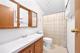 206 Lewis Ave, Jeannette, PA 15644 - Photo 30