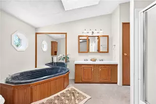 206 Lewis Ave, Jeannette, PA 15644 - Photo 36
