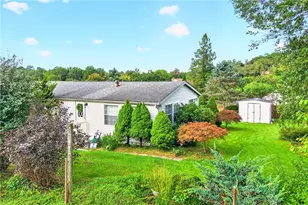 206 Lewis Ave, Jeannette, PA 15644 - Photo 2