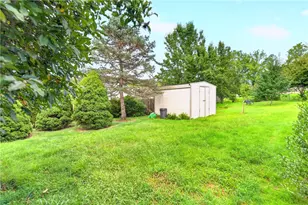 206 Lewis Ave, Jeannette, PA 15644 - Photo 42
