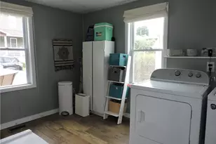 906 W Vine St, Mt Pleasant Boro, PA 15666 - Photo 24