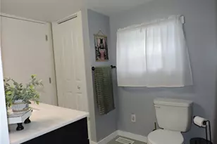 906 W Vine St, Mt Pleasant Boro, PA 15666 - Photo 20