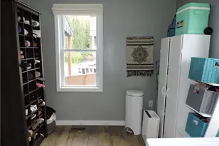 906 W Vine St, Mt Pleasant Boro, PA 15666 - Photo 22