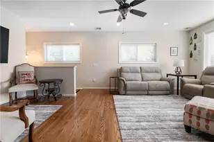 2467 Trotter Dr, Hampton, PA 15101 - Photo 18