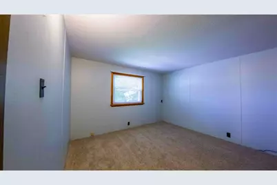 1044 Bert Cir, Penn Twp, PA 15675 - Photo 14