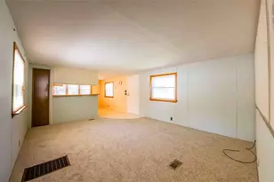 1044 Bert Cir, Penn Twp, PA 15675 - Photo 8