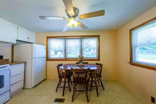 1044 Bert Cir, Penn Twp, PA 15675 - Photo 12