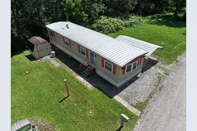 1044 Bert Cir, Penn Twp, PA 15675 - Photo 2