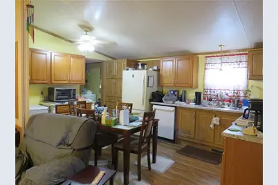 106 Reagan Rd, Mount Pleasant Township, PA 15666 - Photo 4