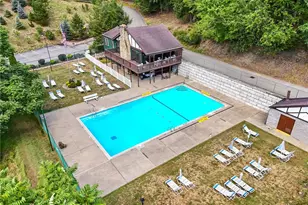 221 Thornberry Dr, Ross Twp, PA 15237 - Photo 36